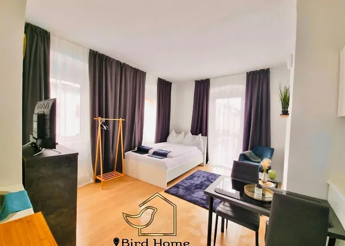 Bird 10 * Klagenfurt am Woerthersee